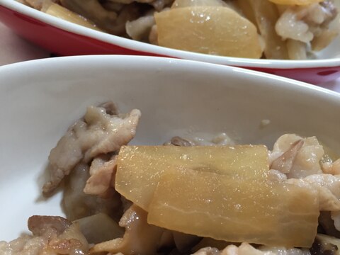 豚バラ肉と大根椎茸のニンニク炒め